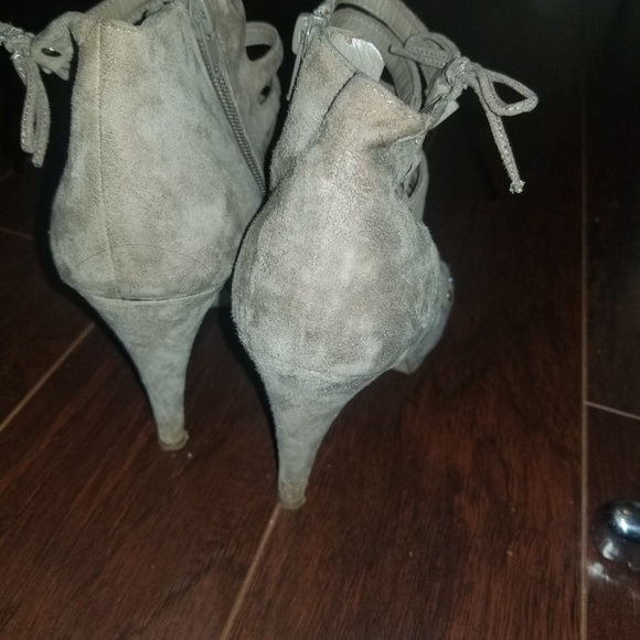 Heels Lot - Picture 7 of 7